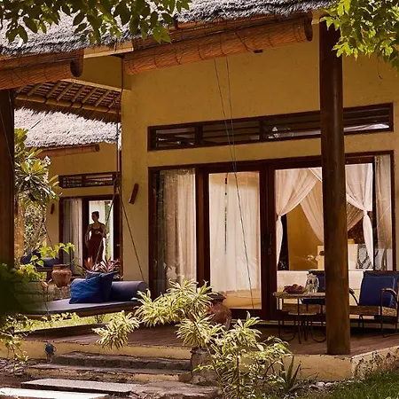 Pearl Beach Resort Gili Asahan Room photo